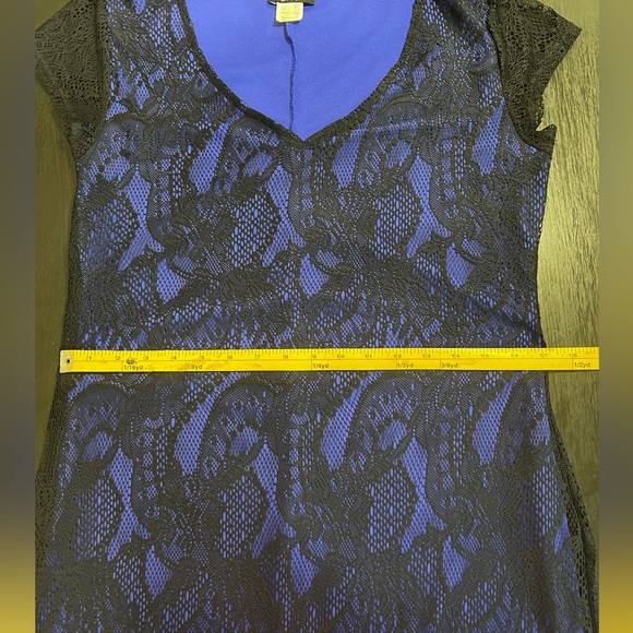 VENUS V-Neck Lace Dress Size M - Picture 9 of 12